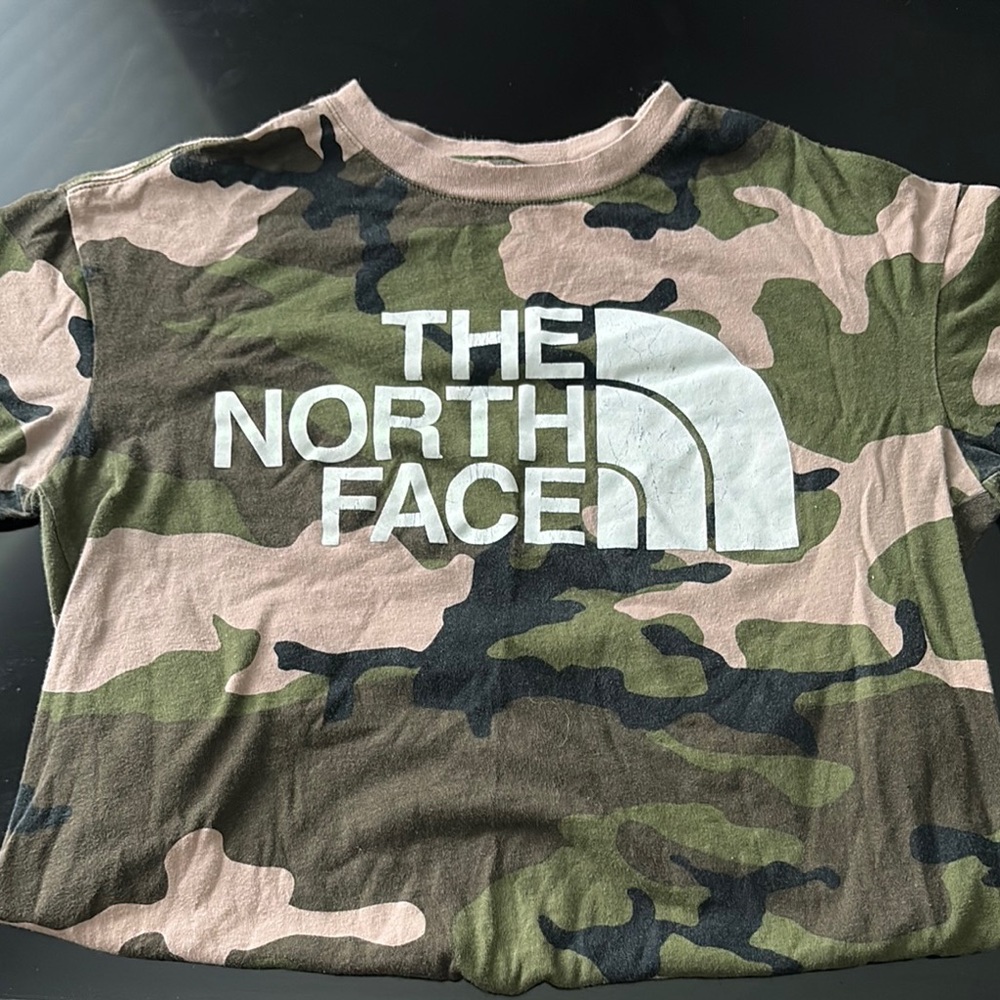 2 The North Face  Camouflage T-Shirt - Green and Tan